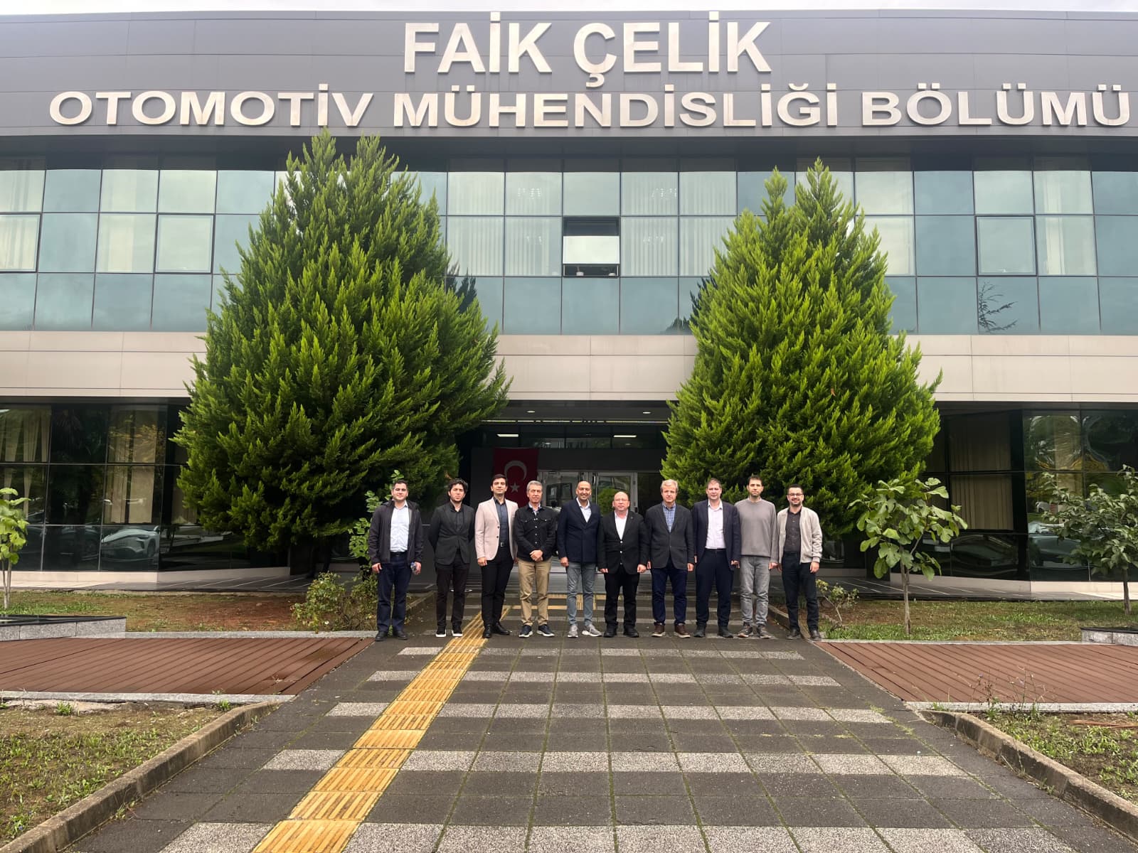Bursa Uludağ Üniversitesi Mühendislik Fakültesi Otomotiv Mühendisliği Bölümü Açılış Dersini Gerçekleştirdi
